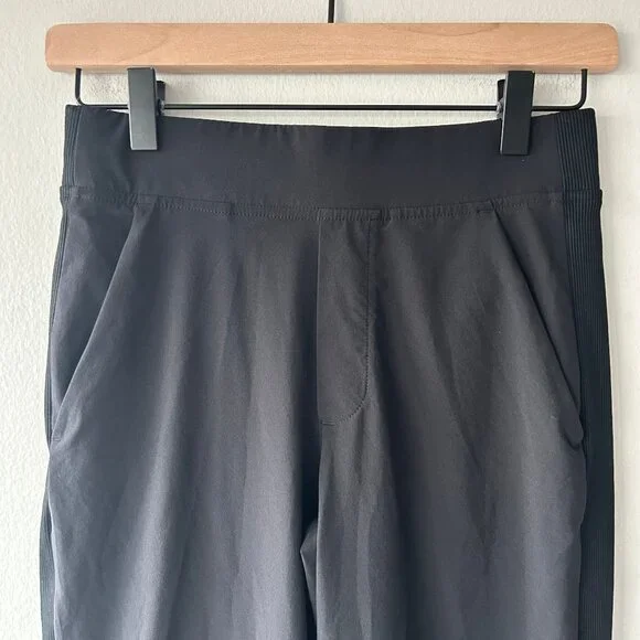Athleta Brooklyn Ankle Pants Black Womens Size 00 Rib Panel Athleisure Travel - Picture 3 of 11